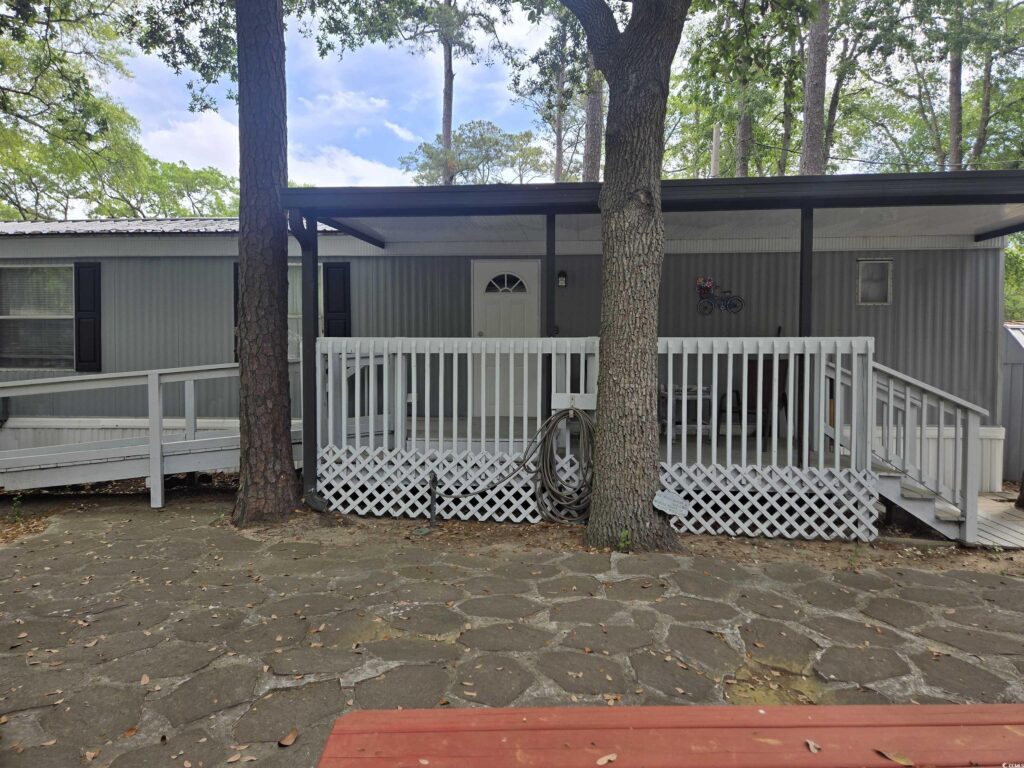 MLS# 2510382
$129,900.00
3 BR, 2.5 BA
495 Clubhouse Dr., Murrells Inlet, SC 29576
Waterford Oaks Manufactured Home Community - Leased Land